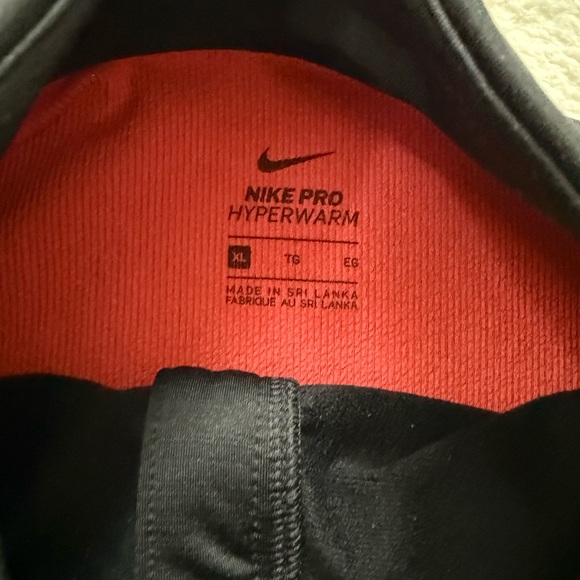 Nike Womens Pro Hyperwarm Top Size XL Black Pullover 1/2 Zip Long Sleeve 803140 - Picture 6 of 9